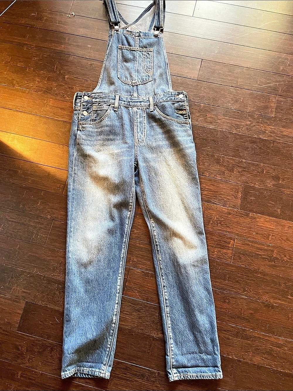Levi Strauss & Co. Ribcage Full-Length Overalls. Denim Full-Length Overalls Size